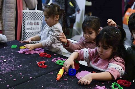Ankara Büyükşehir Belediyesi geleneksel yarıyıl çocuk festivaline ev sahipliği yaptı